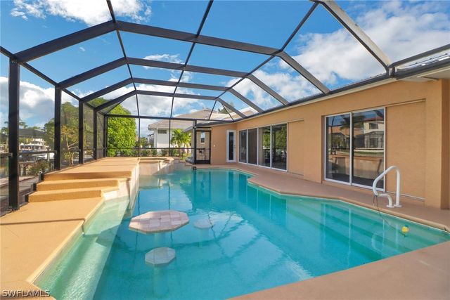 562 Goldcoast CT, Marco Island, FL 34145