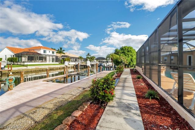 562 Goldcoast CT, Marco Island, FL 34145