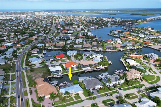 562 Goldcoast CT, Marco Island, FL 34145