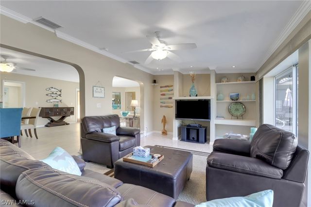 562 Goldcoast CT, Marco Island, FL 34145