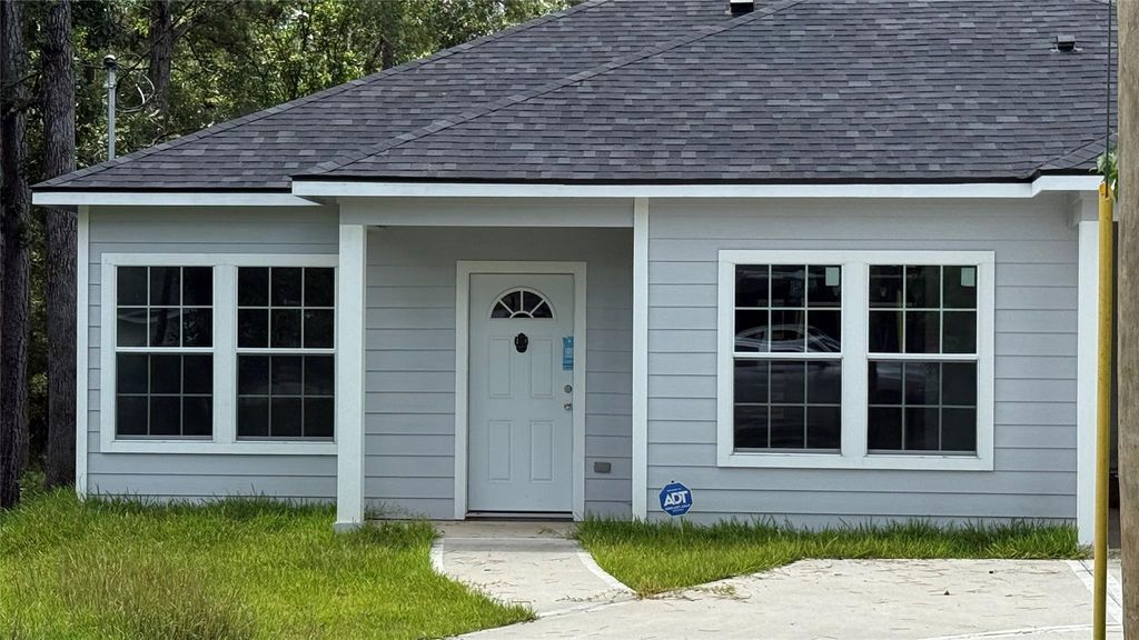 10428 Royal Adrian Drive, Conroe, TX 77303