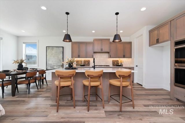 698 N Morning Glory Avenue, Eagle, ID 83616