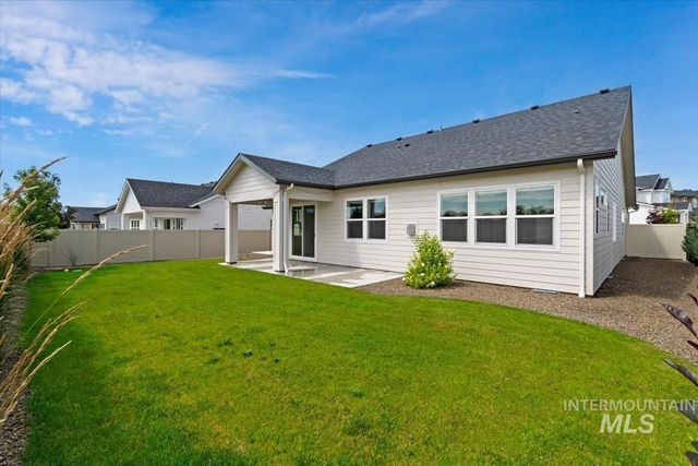 698 N Morning Glory Avenue, Eagle, ID 83616