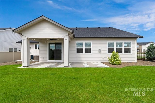 698 N Morning Glory Avenue, Eagle, ID 83616