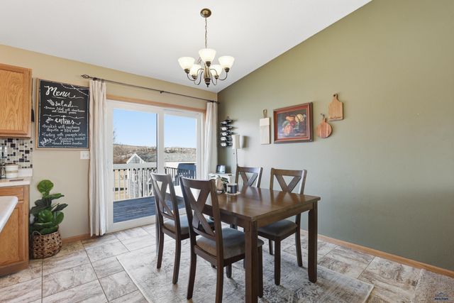 4517 THREE RIVERS DR, Rapid City, SD 57701