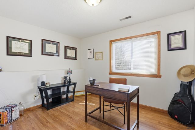 4517 THREE RIVERS DR, Rapid City, SD 57701