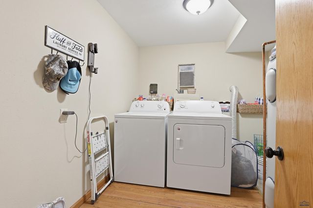 4517 THREE RIVERS DR, Rapid City, SD 57701