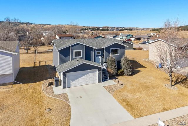 4517 THREE RIVERS DR, Rapid City, SD 57701