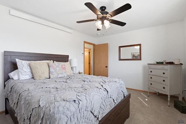 4517 THREE RIVERS DR, Rapid City, SD 57701