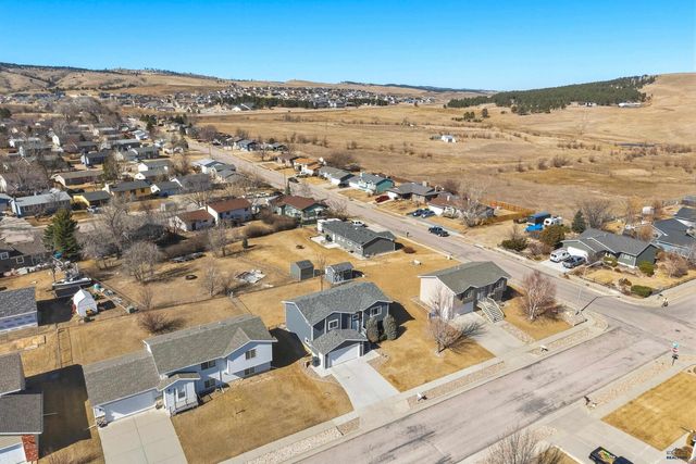 4517 THREE RIVERS DR, Rapid City, SD 57701