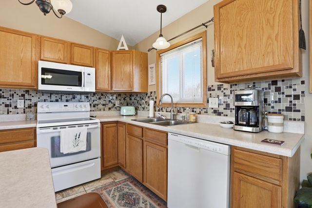 4517 THREE RIVERS DR, Rapid City, SD 57701