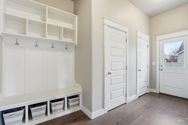 608 N Tresa Pl, Star, ID 83669