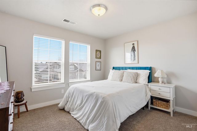 608 N Tresa Pl, Star, ID 83669