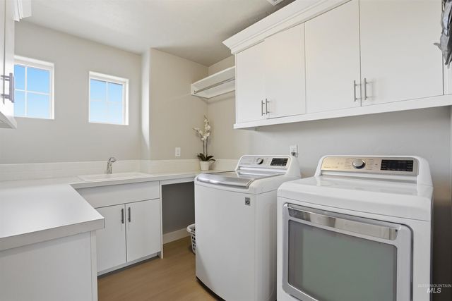 608 N Tresa Pl, Star, ID 83669