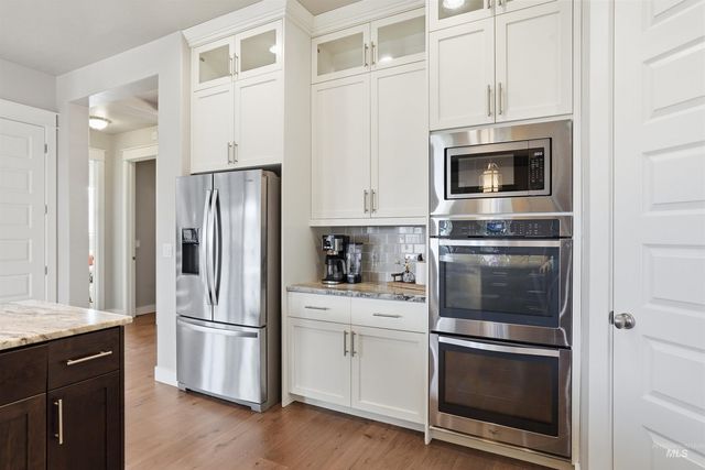 608 N Tresa Pl, Star, ID 83669