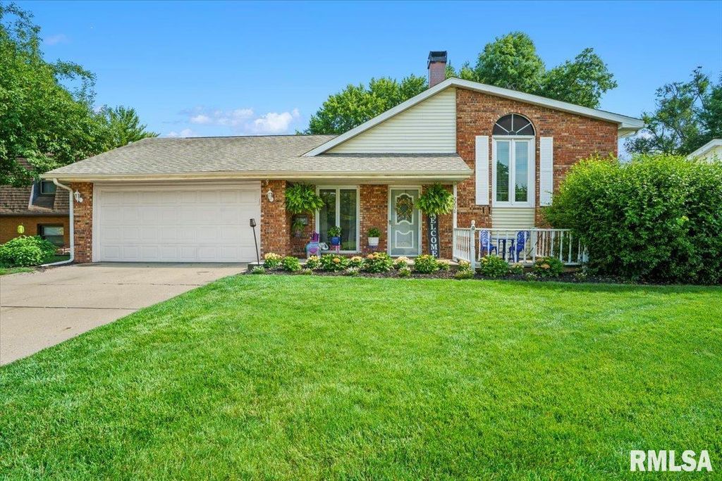 2208 Trowbridge Road, Springfield, IL 62703