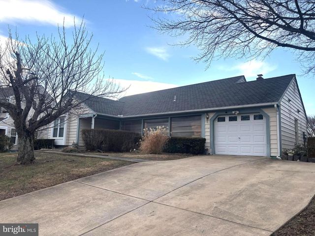 5406 CLUBSIDE LN, Centreville, VA 20120