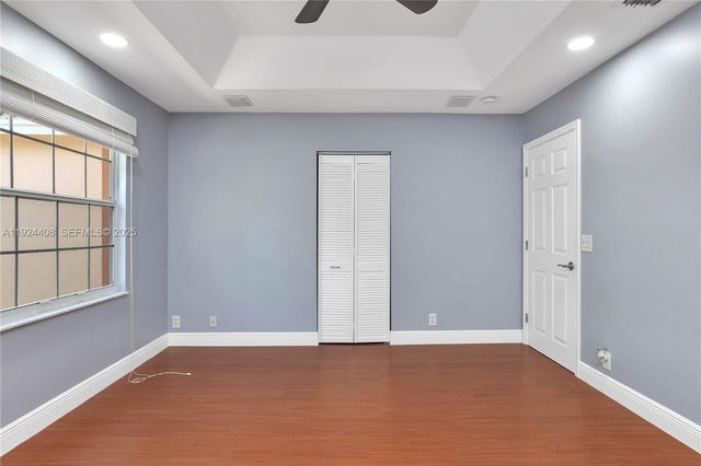 1262 Grant Ct, Hollywood, FL 33019