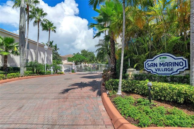 1262 Grant Ct, Hollywood, FL 33019