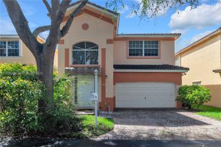 1262 Grant Ct, Hollywood, FL 33019