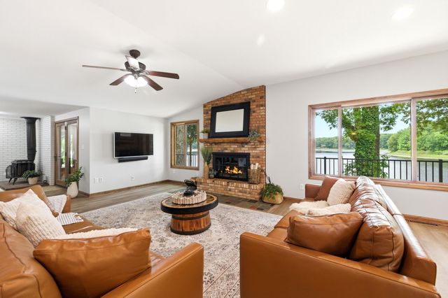 27661 Pine Lake Street, Edwardsburg, MI 49112