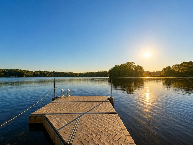 27661 Pine Lake Street, Edwardsburg, MI 49112