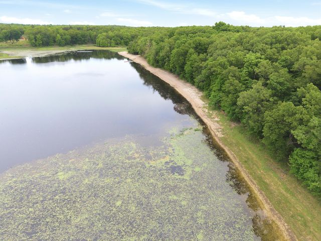 27661 Pine Lake Street, Edwardsburg, MI 49112