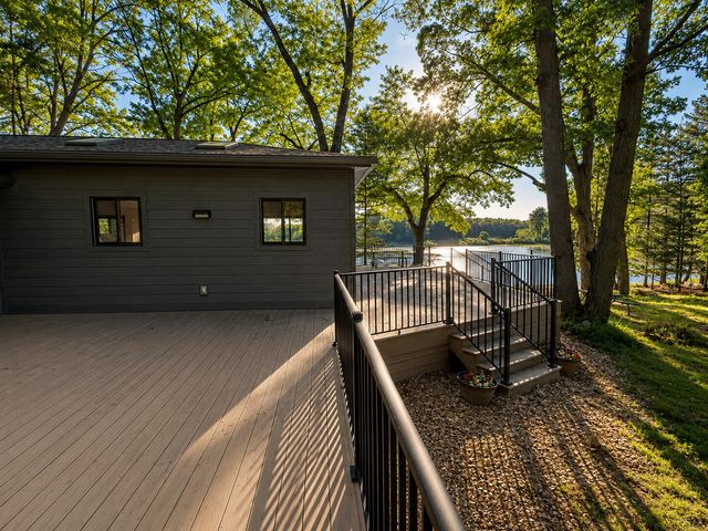27661 Pine Lake Street, Edwardsburg, MI 49112
