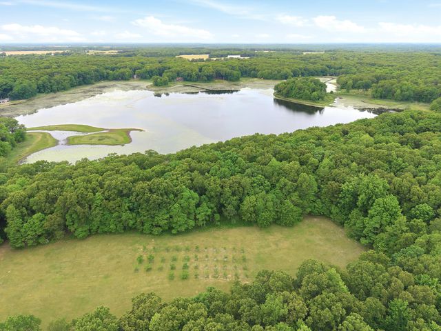 27661 Pine Lake Street, Edwardsburg, MI 49112