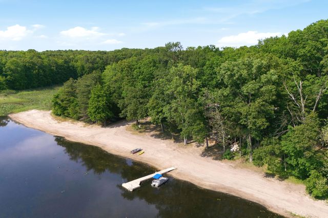 27661 Pine Lake Street, Edwardsburg, MI 49112