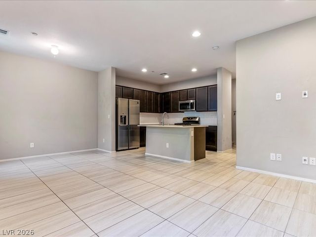 727 Florence Isle Avenue, Henderson, NV 89015