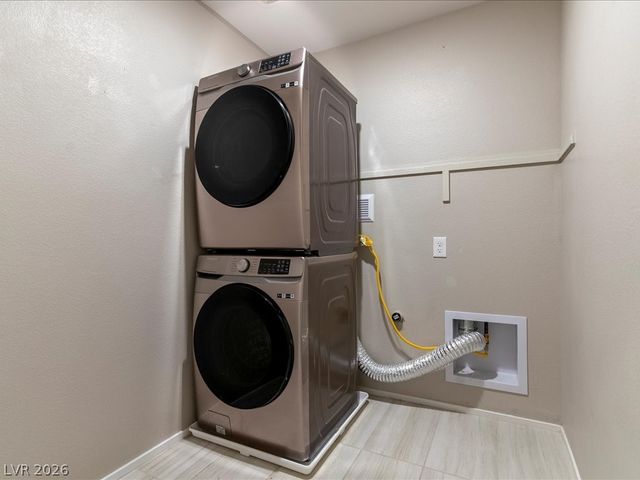 727 Florence Isle Avenue, Henderson, NV 89015