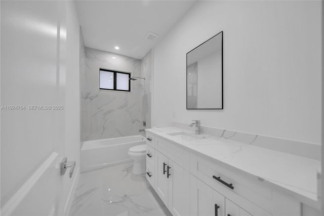 5003 2nd ST W, Lehigh Acres, FL 33971