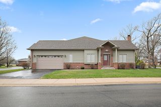 738 River Place Drive, Bourbonnais, IL 60914