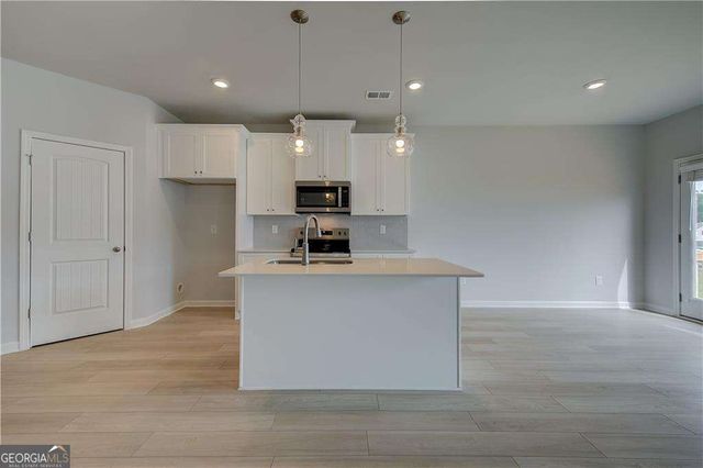 60 Cedar Drive, Fairburn, GA 30213
