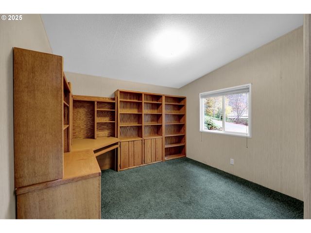 26916 HWY 36 3, Cheshire, OR 97419