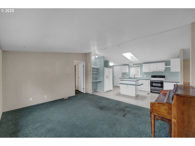 26916 HWY 36 3, Cheshire, OR 97419