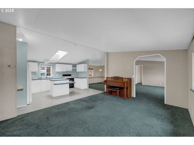 26916 HWY 36 3, Cheshire, OR 97419