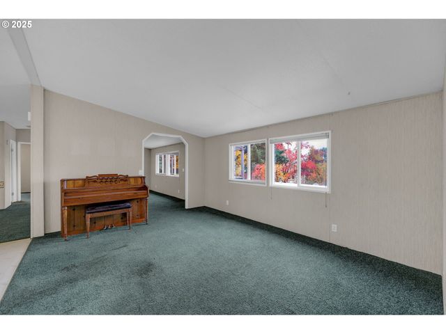 26916 HWY 36 3, Cheshire, OR 97419