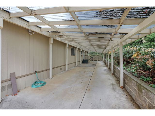 26916 HWY 36 3, Cheshire, OR 97419