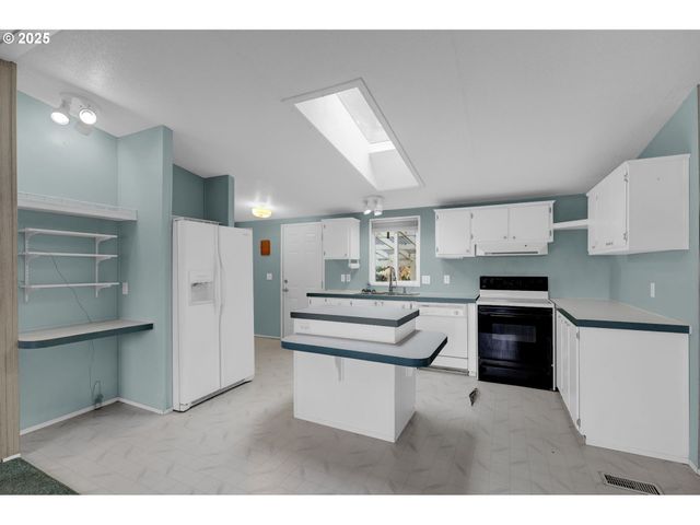 26916 HWY 36 3, Cheshire, OR 97419