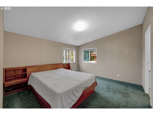 26916 HWY 36 3, Cheshire, OR 97419