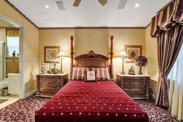 10813 Blackhawk St, Plantation, FL 33324