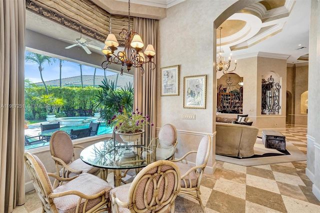 10813 Blackhawk St, Plantation, FL 33324