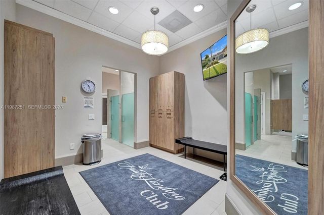 10813 Blackhawk St, Plantation, FL 33324