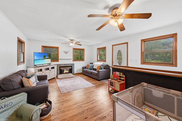 18 Maplewood Drive, South Burlington, VT 05403