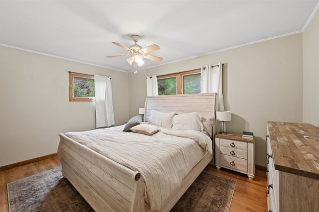 18 Maplewood Drive, South Burlington, VT 05403