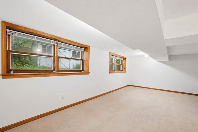 18 Maplewood Drive, South Burlington, VT 05403