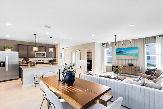 10765 LEAFY LAUREL AVENUE, Orlando, FL 32829