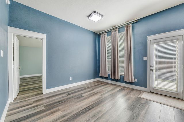 994 Jefferson Street, Alvin, TX 77511